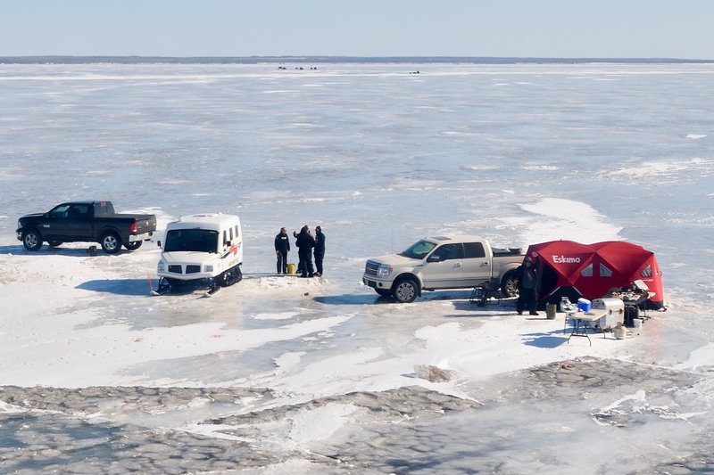 Best ice fishing gamble game in Canada